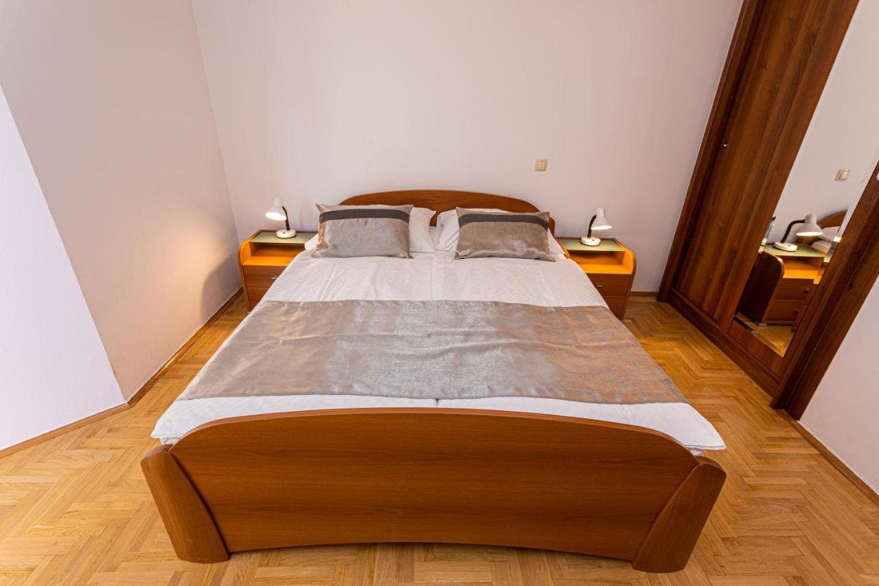 Apartments Crnekovic I Zarok Baska  Luaran gambar