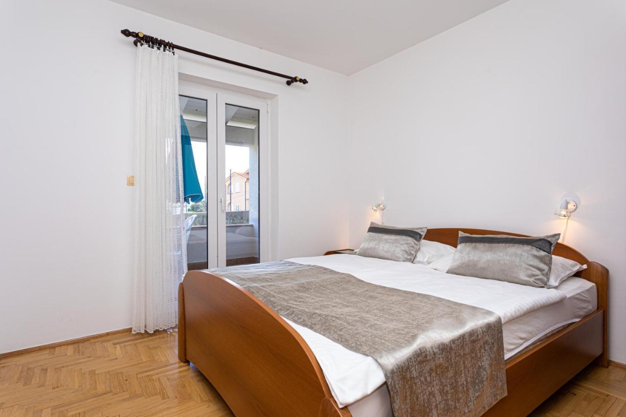 Apartments Crnekovic I Zarok Baska  Luaran gambar