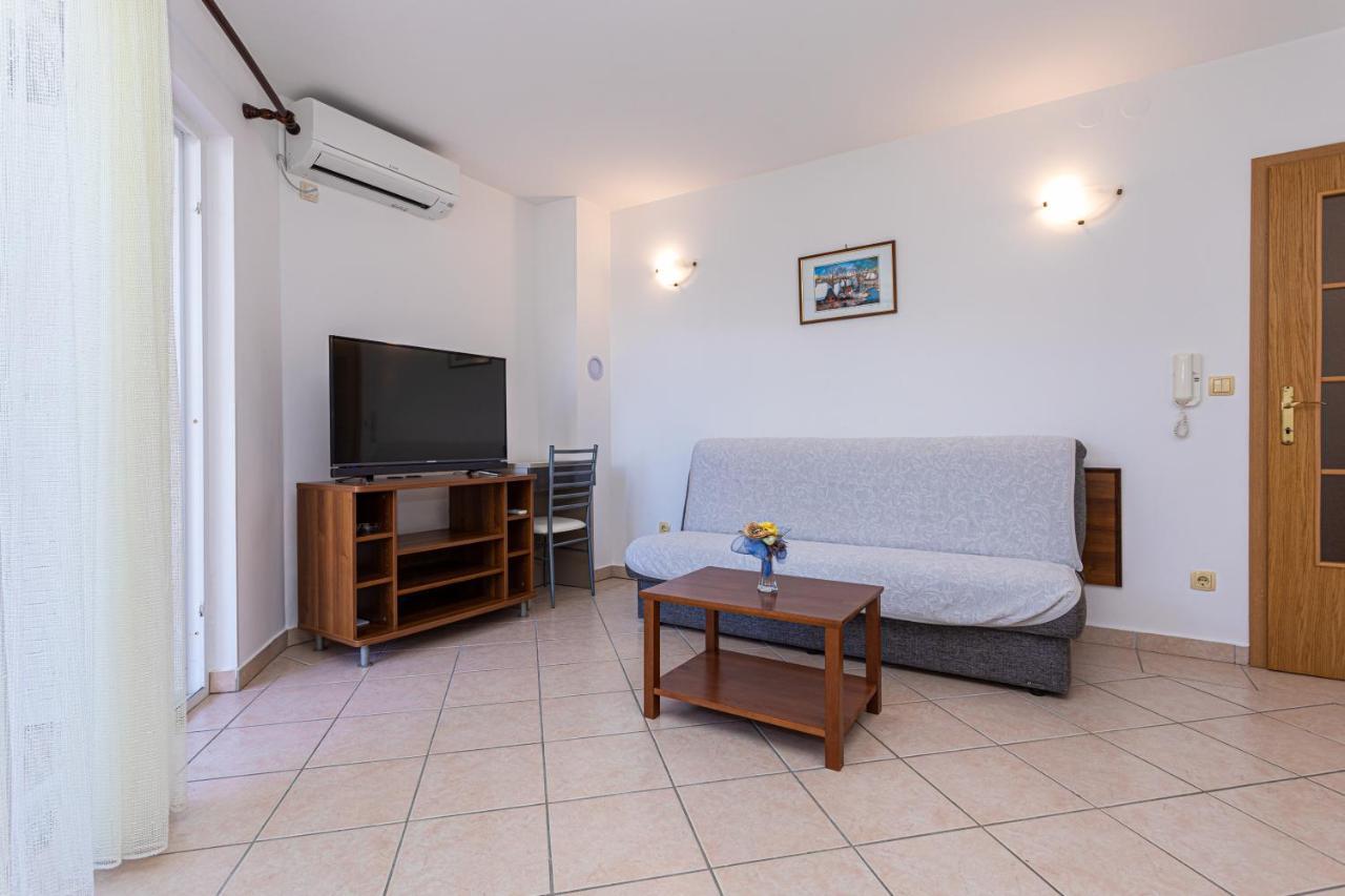 Apartments Crnekovic I Zarok Baska  Luaran gambar