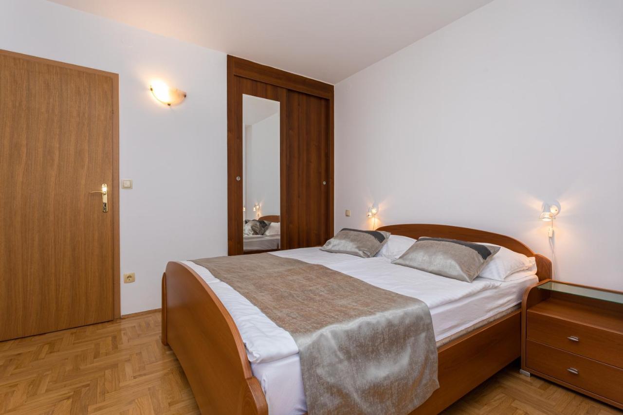 Apartments Crnekovic I Zarok Baska  Luaran gambar