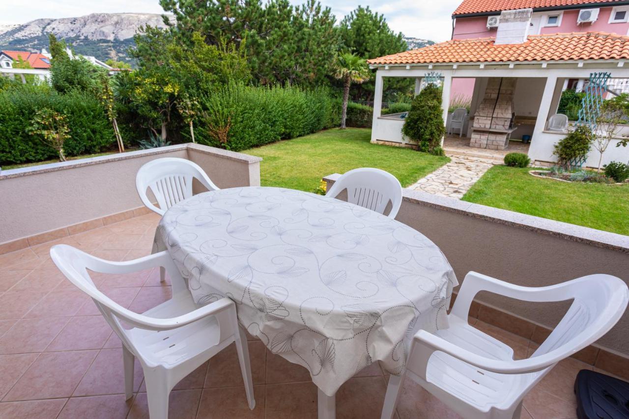 Apartments Crnekovic I Zarok Baska  Luaran gambar