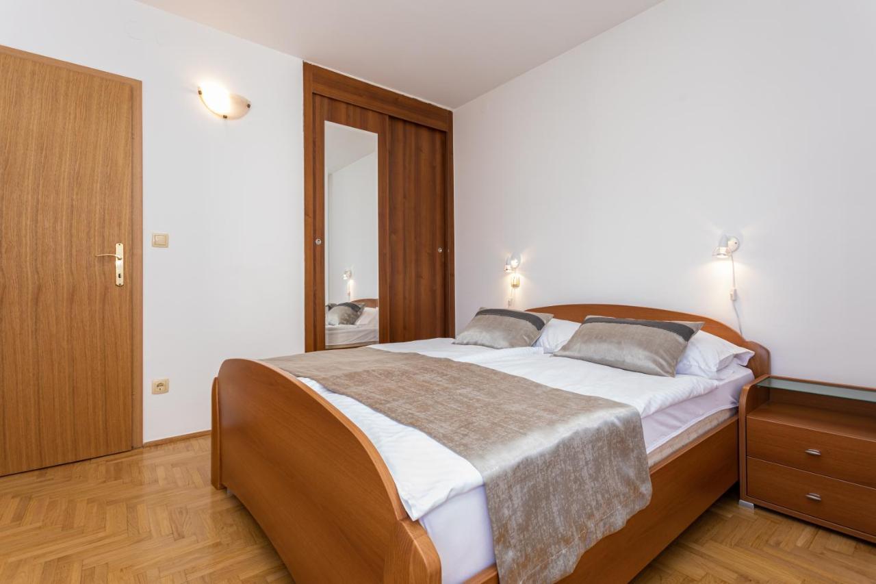 Apartments Crnekovic I Zarok Baska  Luaran gambar