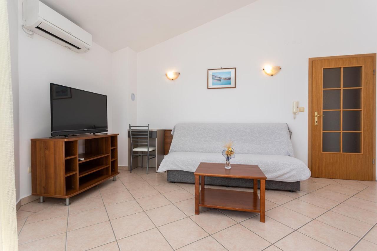 Apartments Crnekovic I Zarok Baska  Luaran gambar