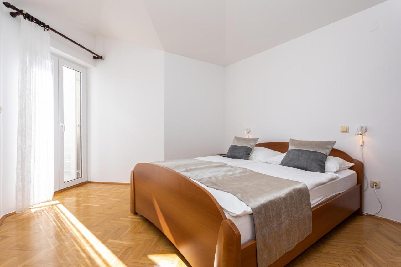 Apartments Crnekovic I Zarok Baska  Luaran gambar