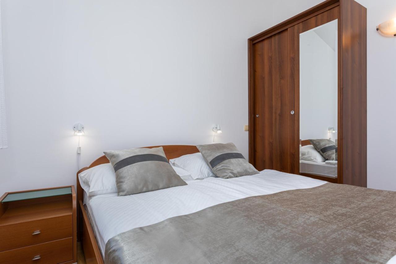 Apartments Crnekovic I Zarok Baska  Luaran gambar